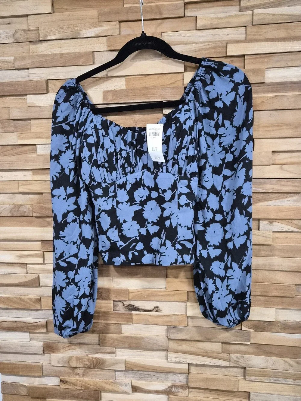 Abercrombie & Fitch Floral Sweetheart Neckline blouse  - Size XS - New With Tags